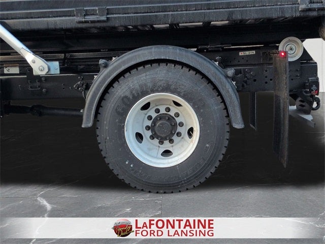 2025 Ford F-750SD Base XL