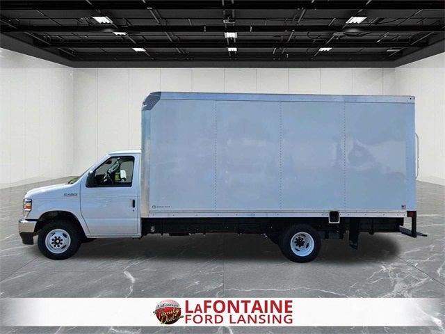 2026 Ford E-450SD Base