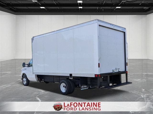 2027 Ford E-450SD Base