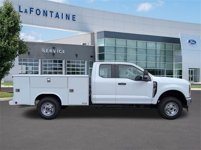 2025 Ford F-250SD XL 8' SERVICE BODY