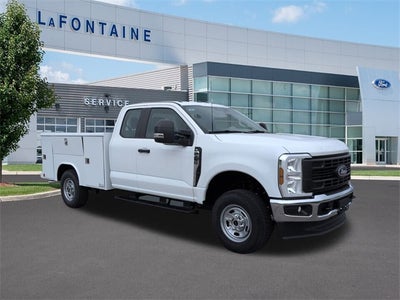 2025 Ford F-250SD XL 8' SERVICE BODY