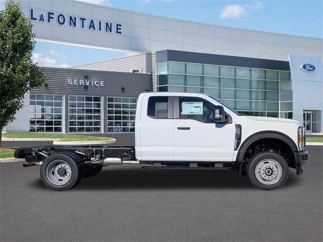 2026 Ford F-450SD XL Knapheide Enclosed service body