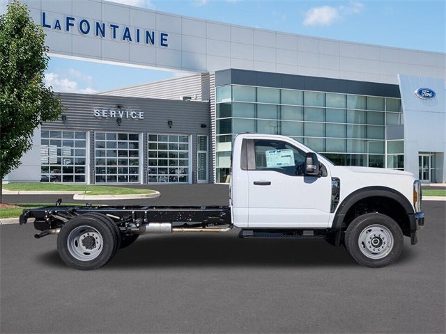 2025 Ford F-600SD XL