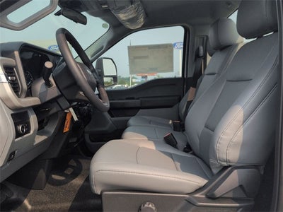 2025 Ford F-600SD XL