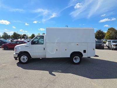 2026 Ford E-350SD Base Cutaway