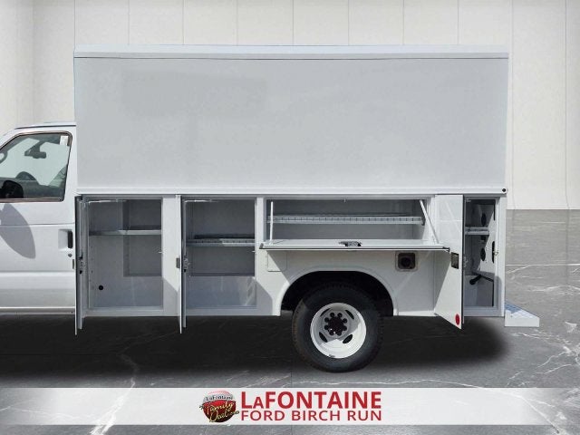 2027 Ford E-350SD Base Cutaway