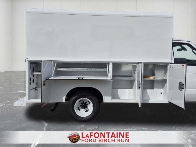 2027 Ford E-350SD Base ENCLOSED SERVICE BODY