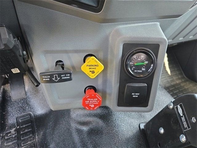 2025 Ford F-750SD Base 10' Chrysteel Dump