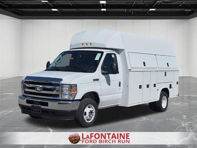 2027 Ford E-450SD Base