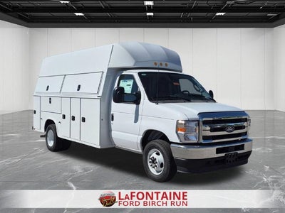 2027 Ford E-450SD Base
