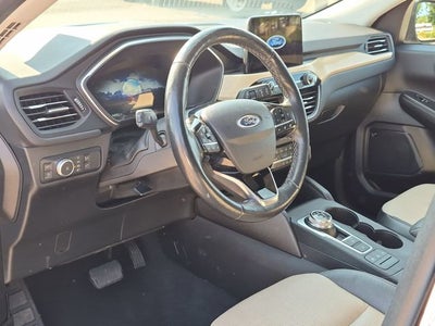 2022 Ford Escape Hybrid Titanium