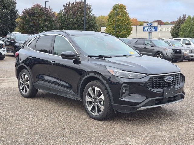 2025 Ford Escape Platinum