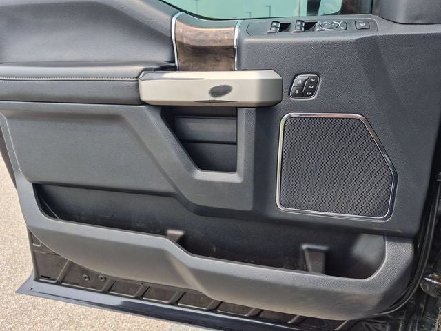 2022 Ford F-350SD Lariat