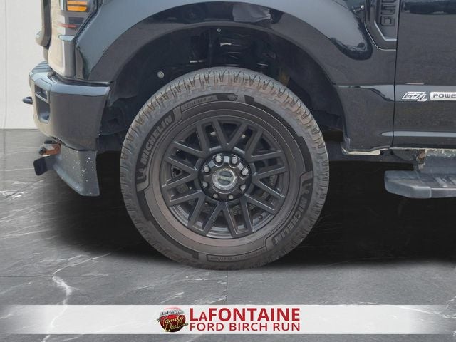 2022 Ford F-350SD Lariat
