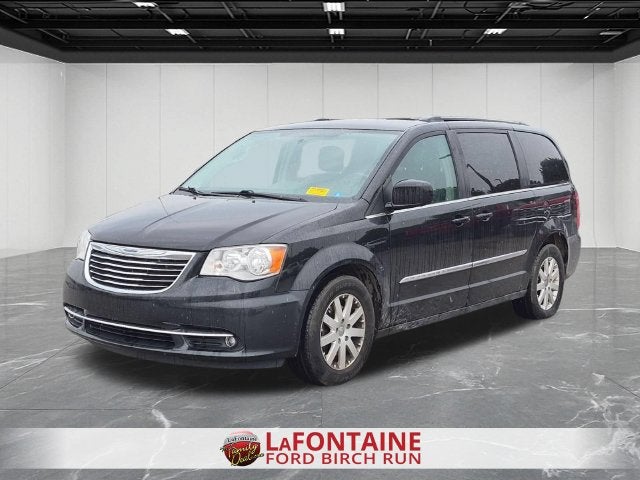 2016 Chrysler Town & Country Touring