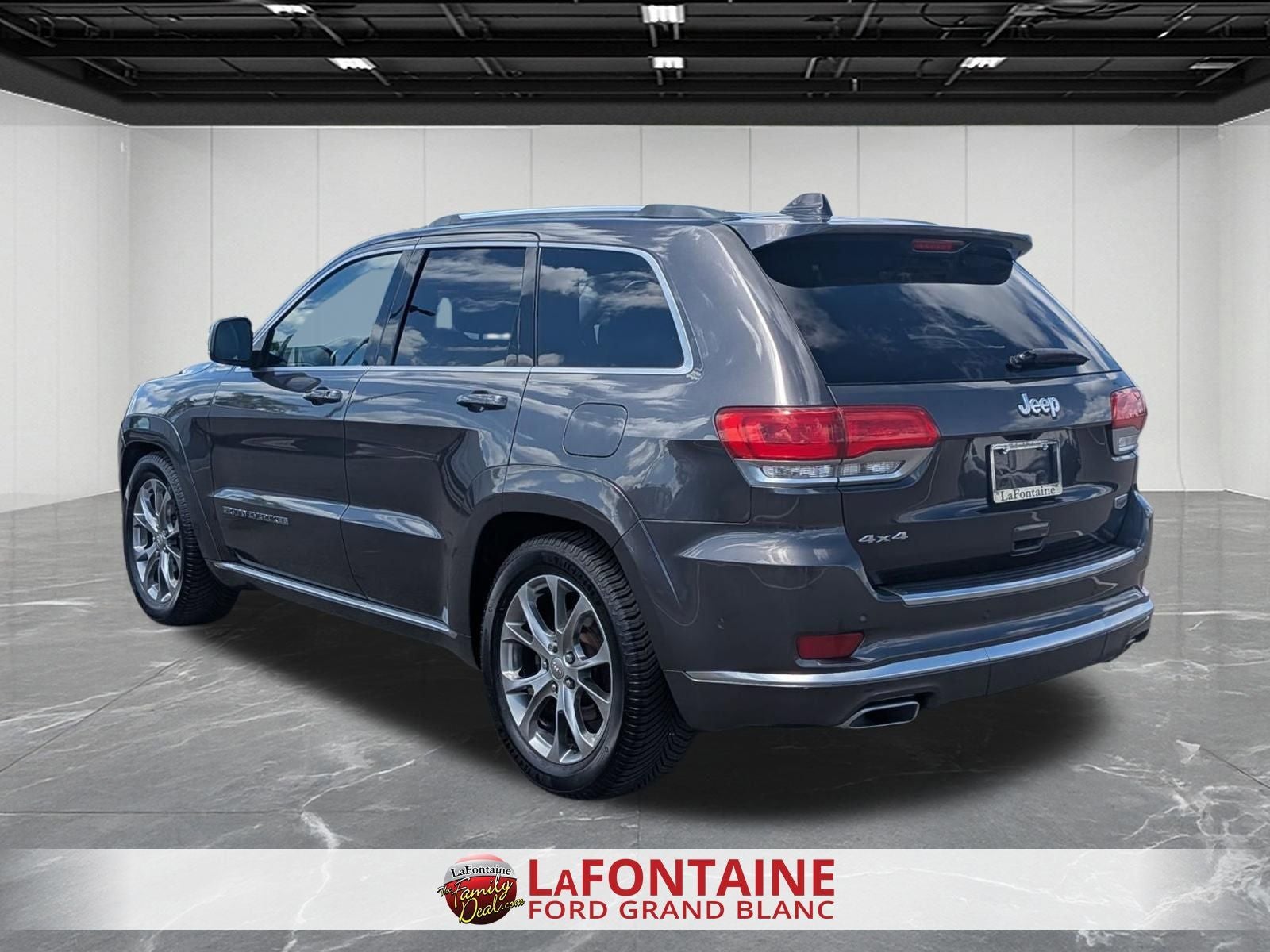 2019 Jeep Grand Cherokee Summit