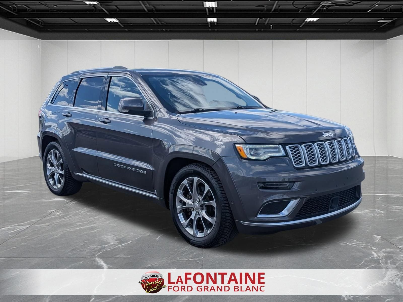 2019 Jeep Grand Cherokee Summit