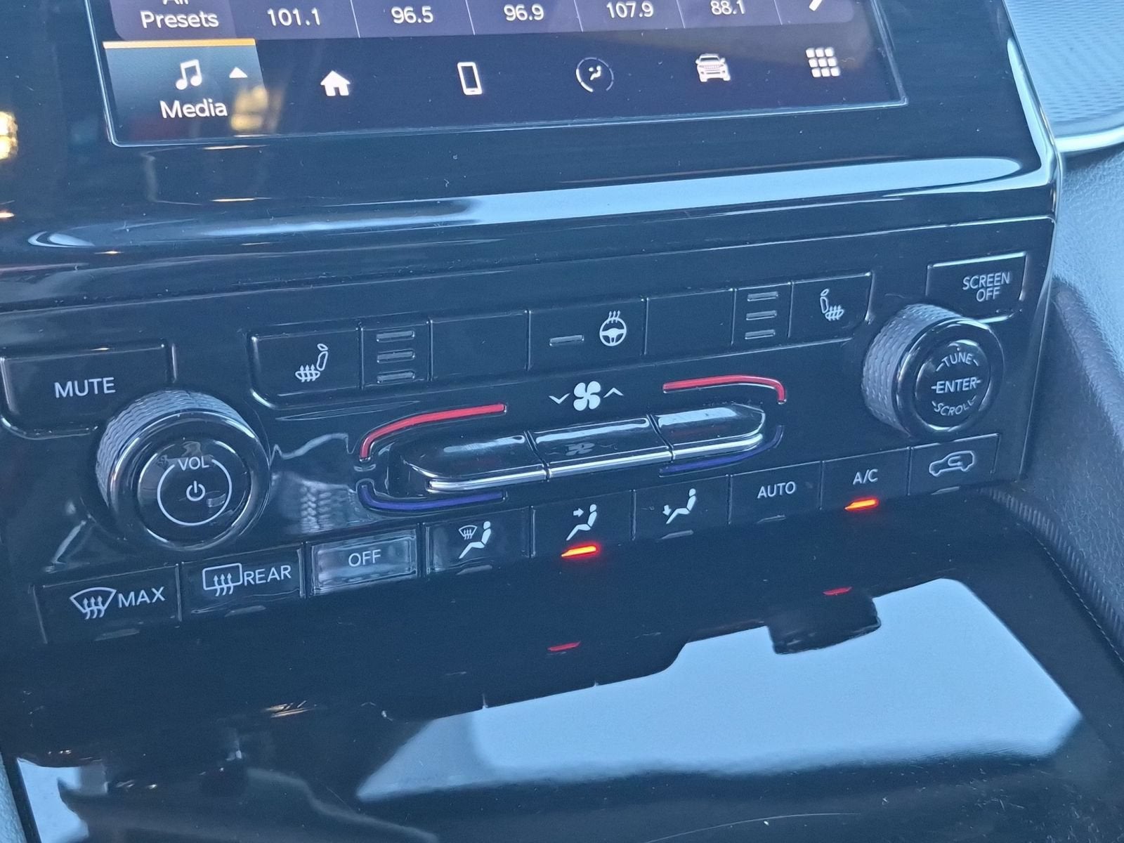 2025 Jeep Grand Cherokee Altitude 4X4