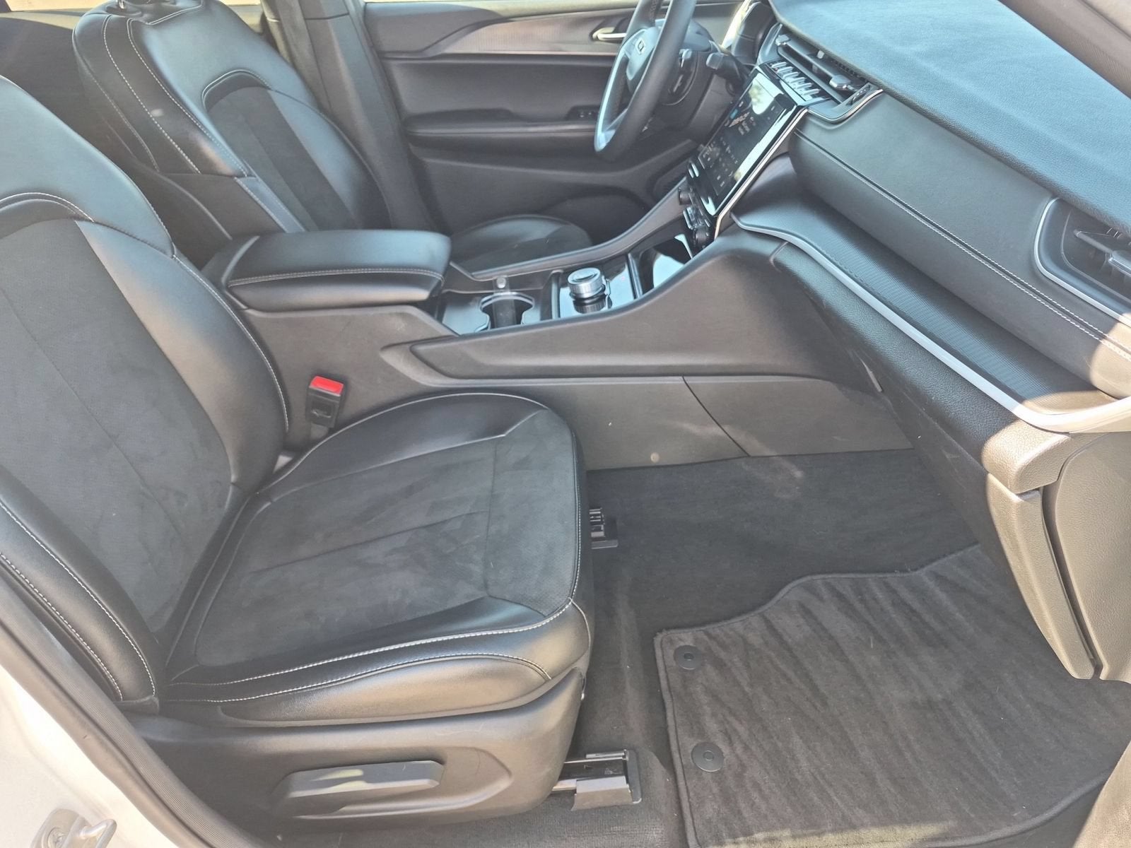 2025 Jeep Grand Cherokee Altitude 4X4