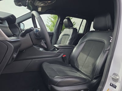 2025 Jeep Grand Cherokee Altitude 4X4
