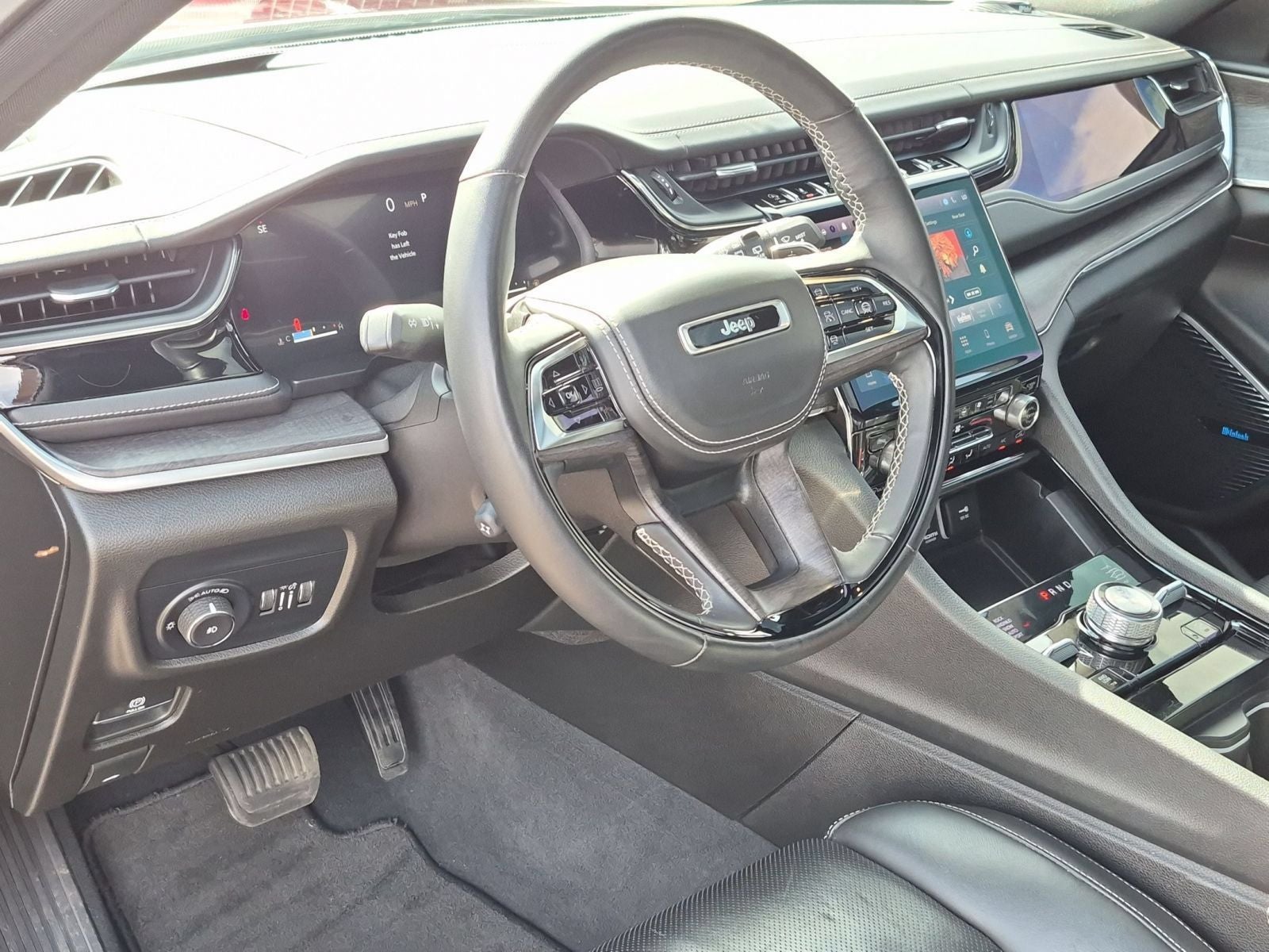2023 Jeep Grand Cherokee Overland 4X4