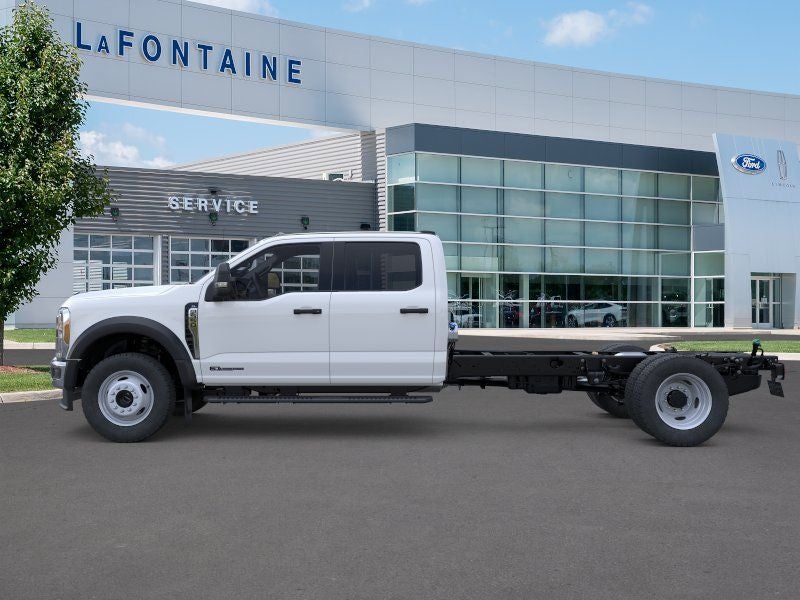 2026 Ford F-550SD Lariat In-Transit