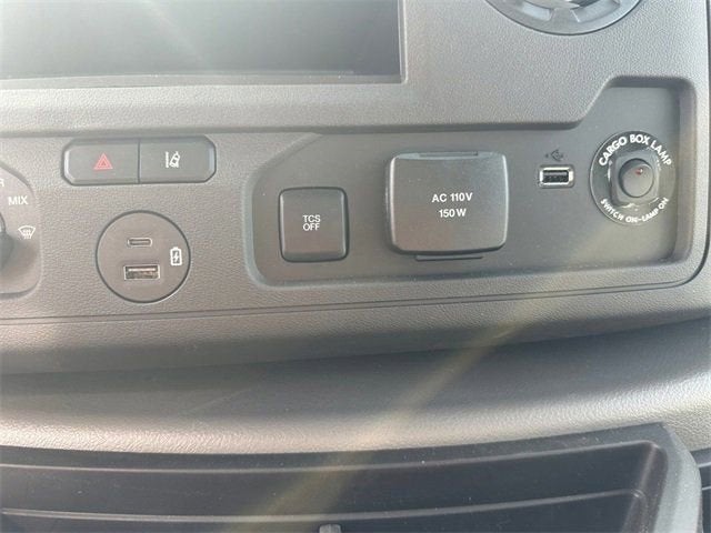 2025 Ford E-350SD Base Cutaway