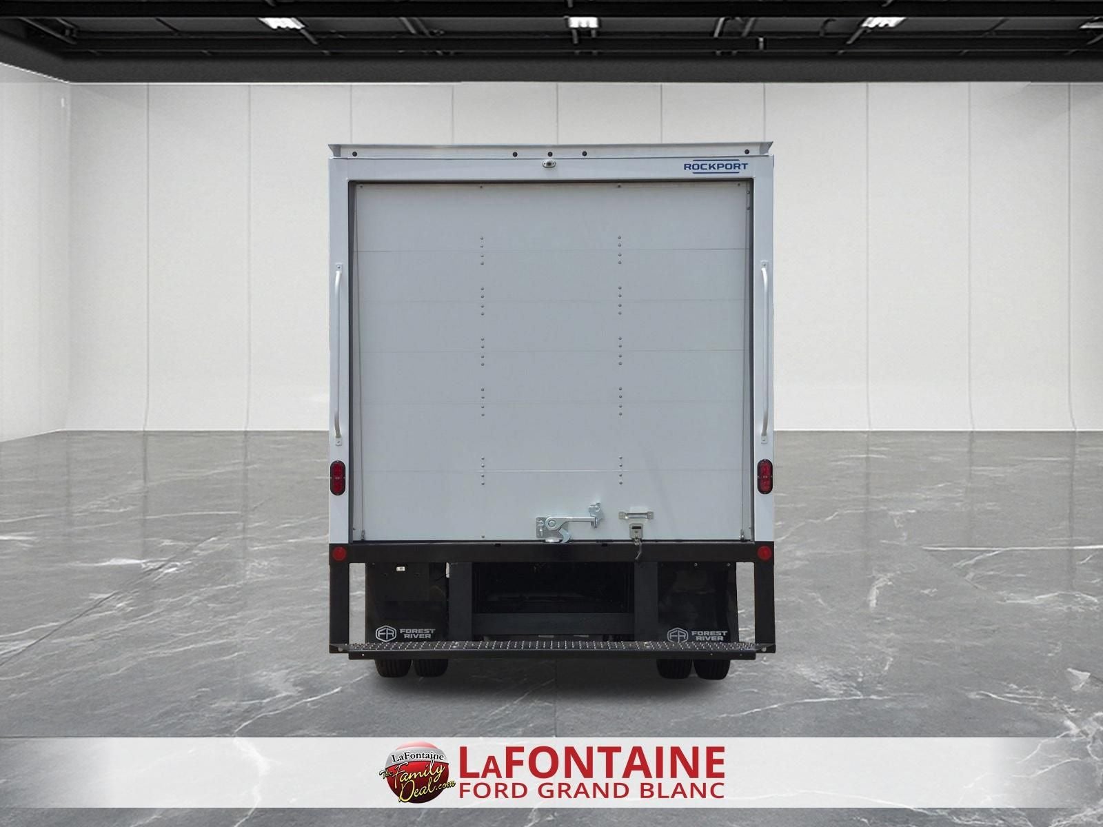2027 Ford E-450SD Base