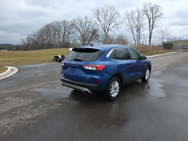2022 Ford Escape Hybrid SE