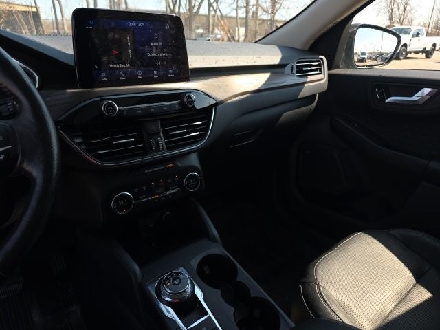 2020 Ford Escape Hybrid Titanium