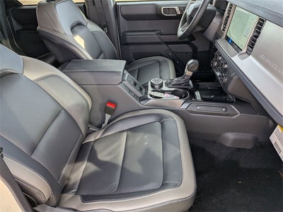 2025 Ford Bronco Outer Banks Sinister Bronze Package