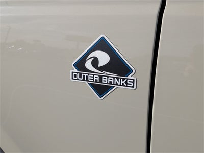 2025 Ford Bronco Outer Banks Sinister Bronze Package