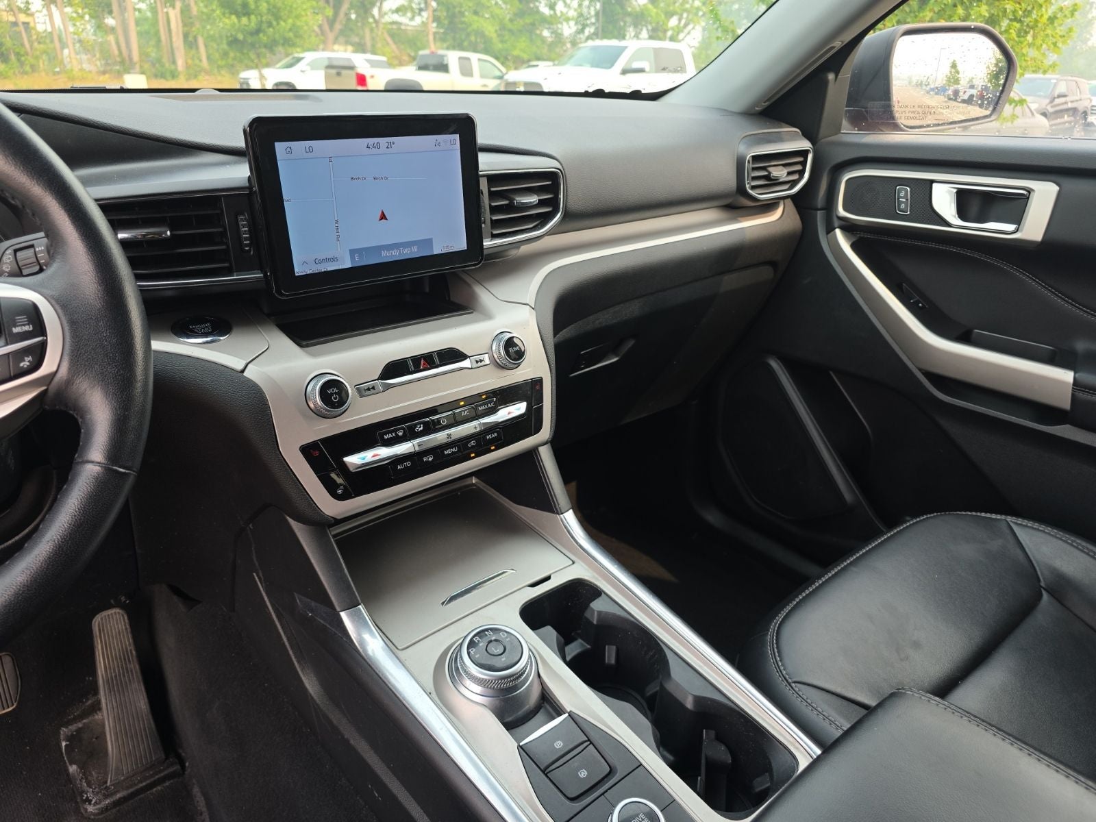 2023 Ford Explorer XLT 4X4