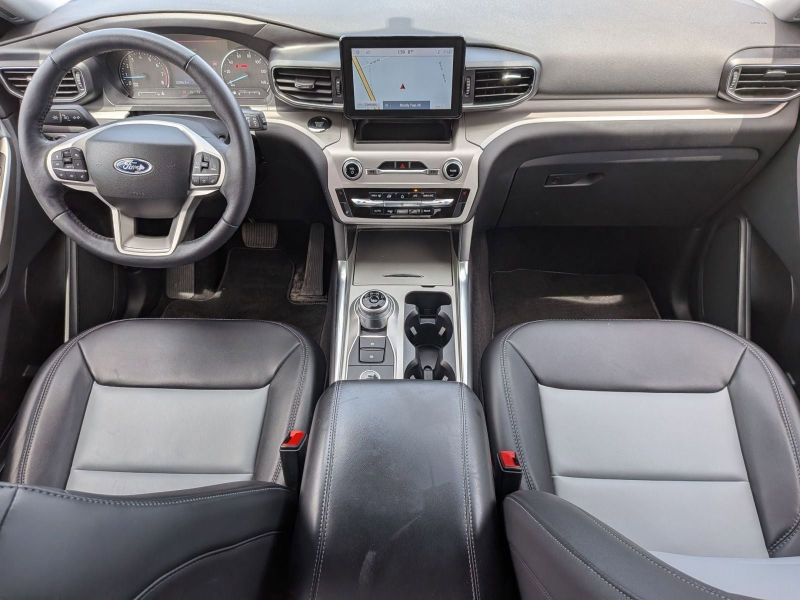 2023 Ford Explorer XLT 4WD
