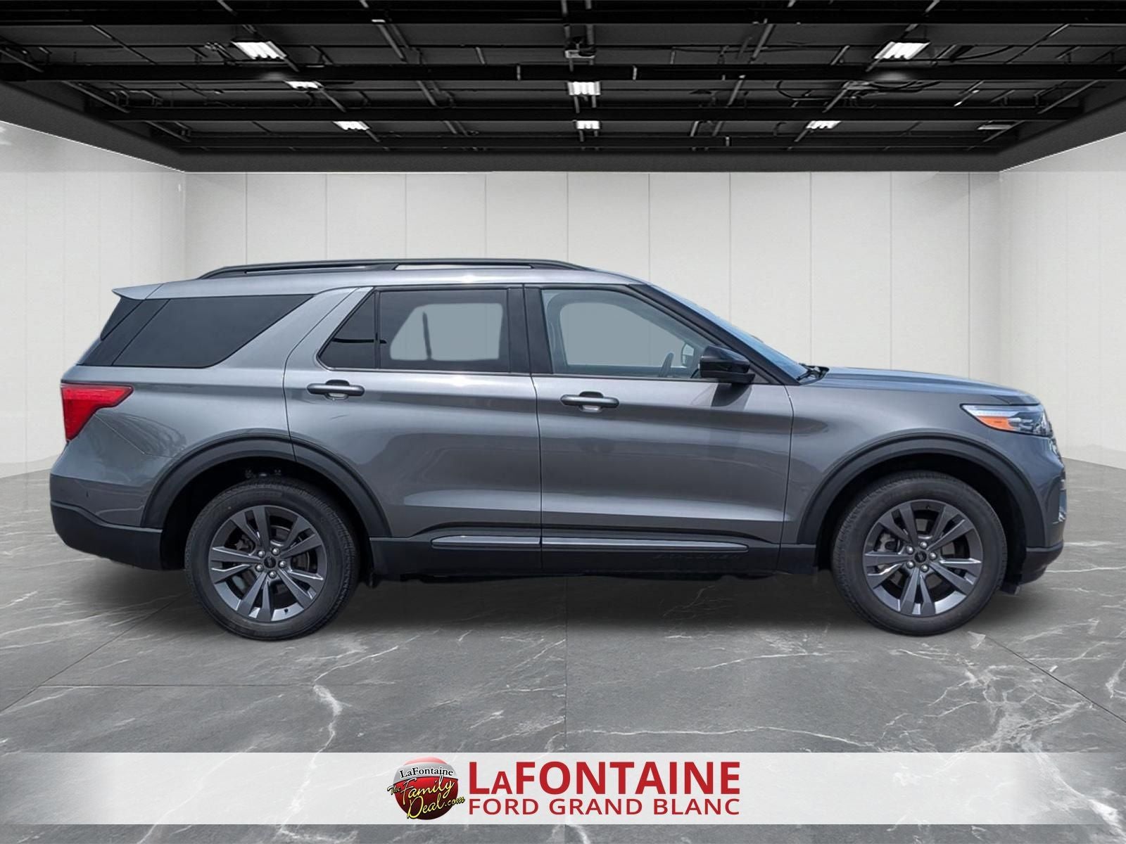 2023 Ford Explorer XLT 4WD