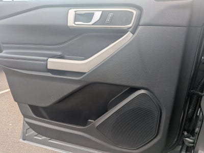 2023 Ford Explorer XLT 4X4