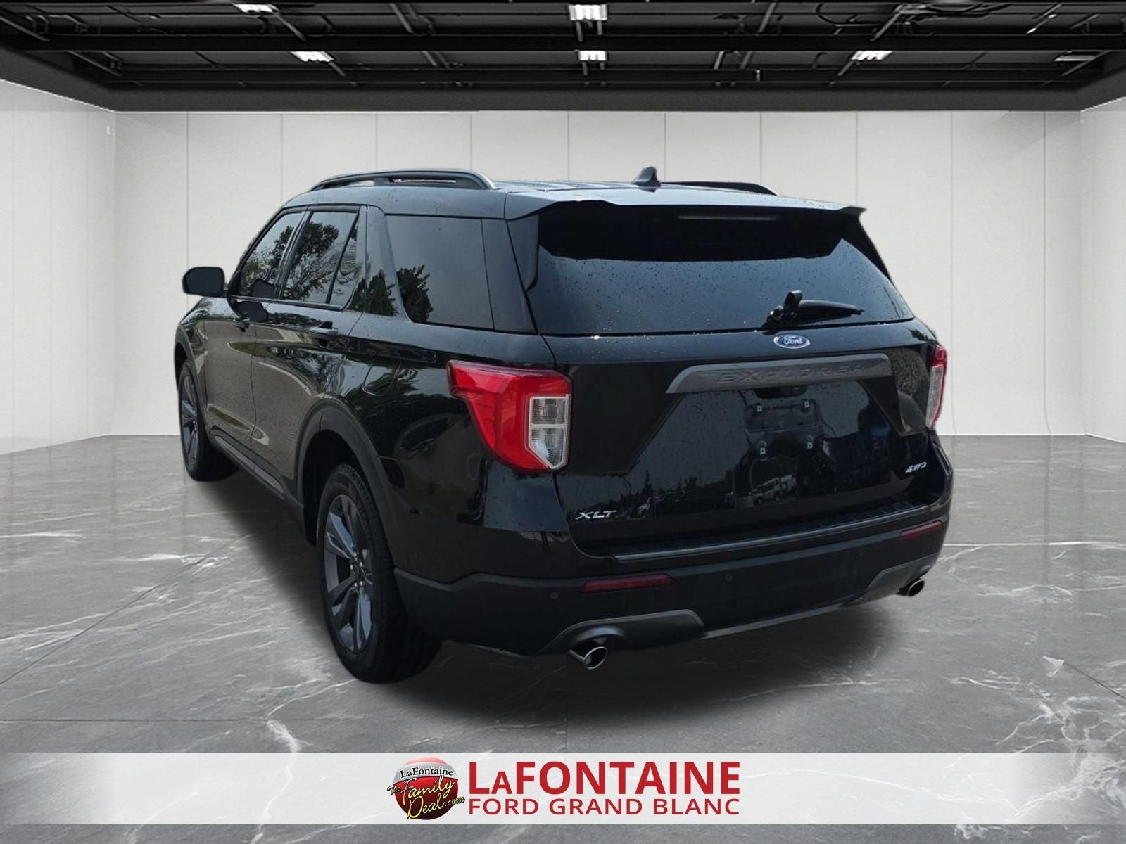2023 Ford Explorer XLT 4WD