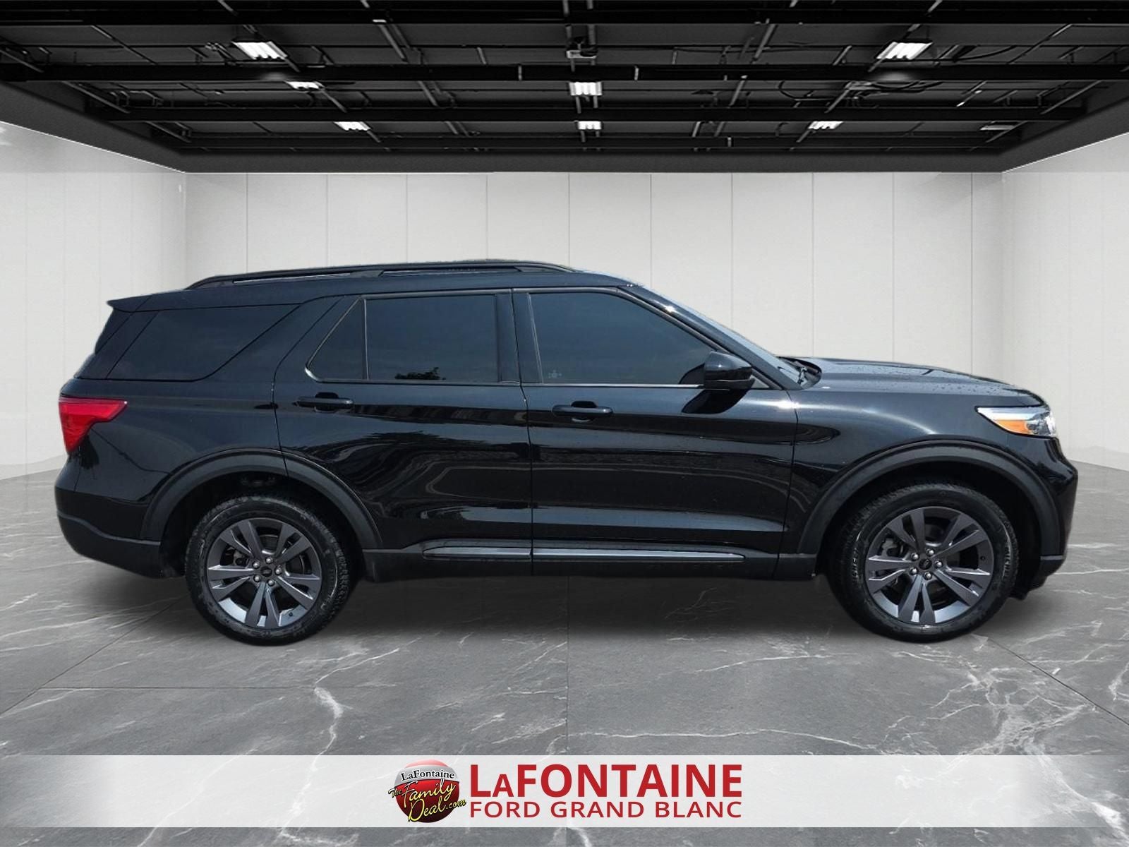 2023 Ford Explorer XLT 4WD