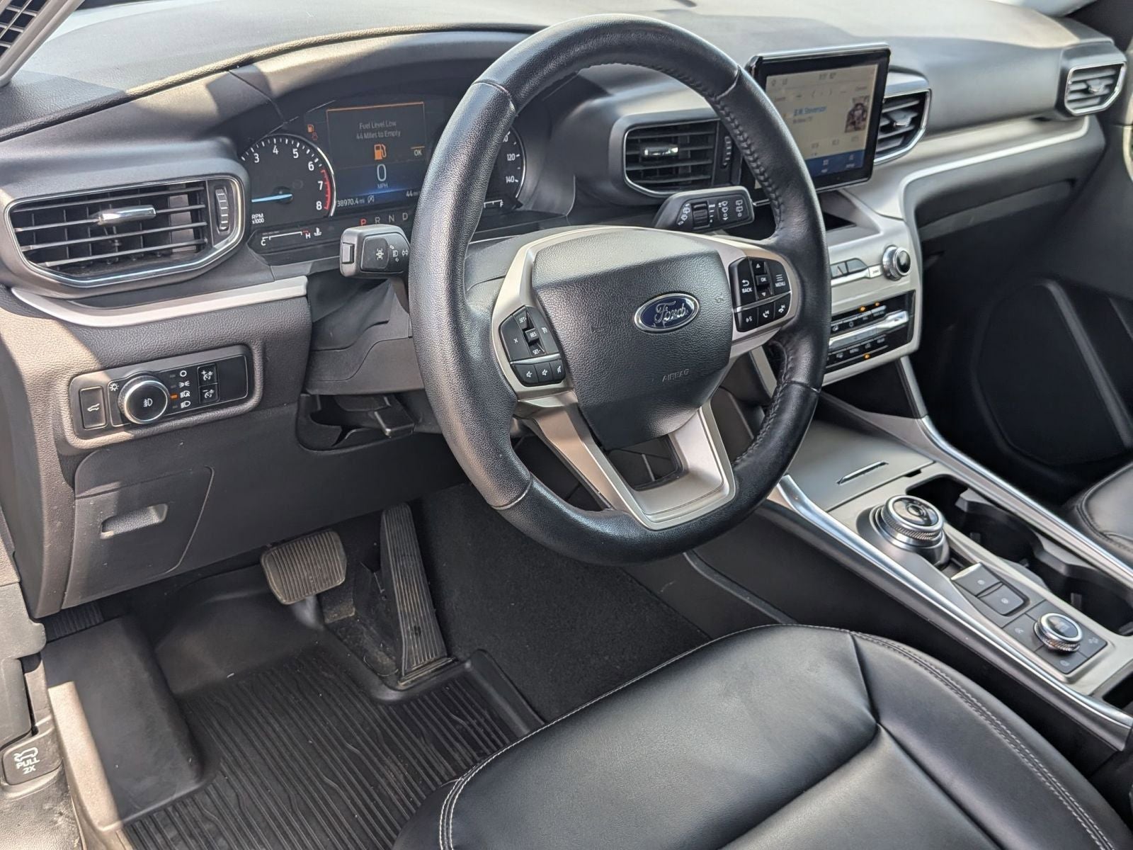 2023 Ford Explorer XLT 4WD