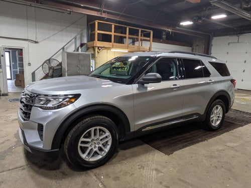 2025 Ford Explorer Active 4WD