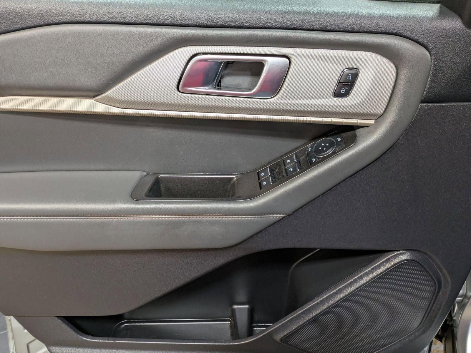2025 Ford Explorer Active 4WD