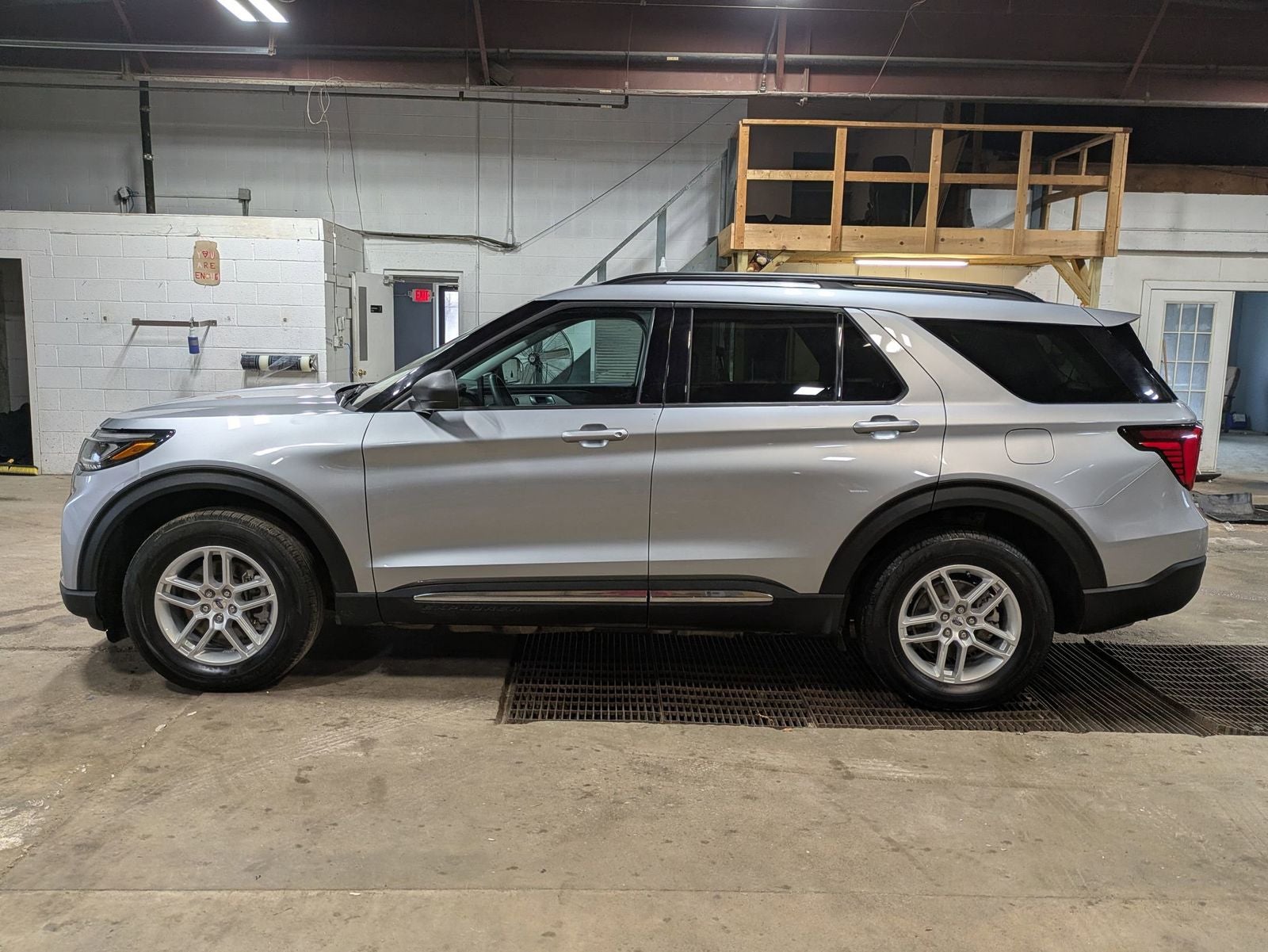 2025 Ford Explorer Active 4WD