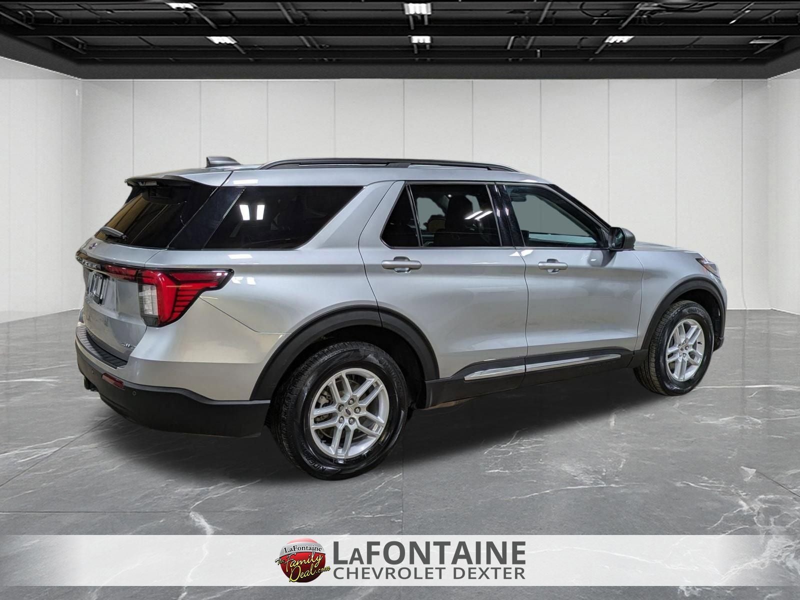 2025 Ford Explorer Active 4WD