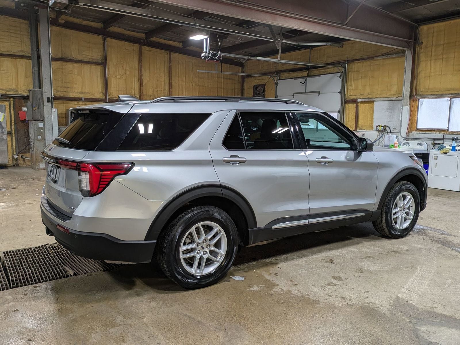 2025 Ford Explorer Active 4WD
