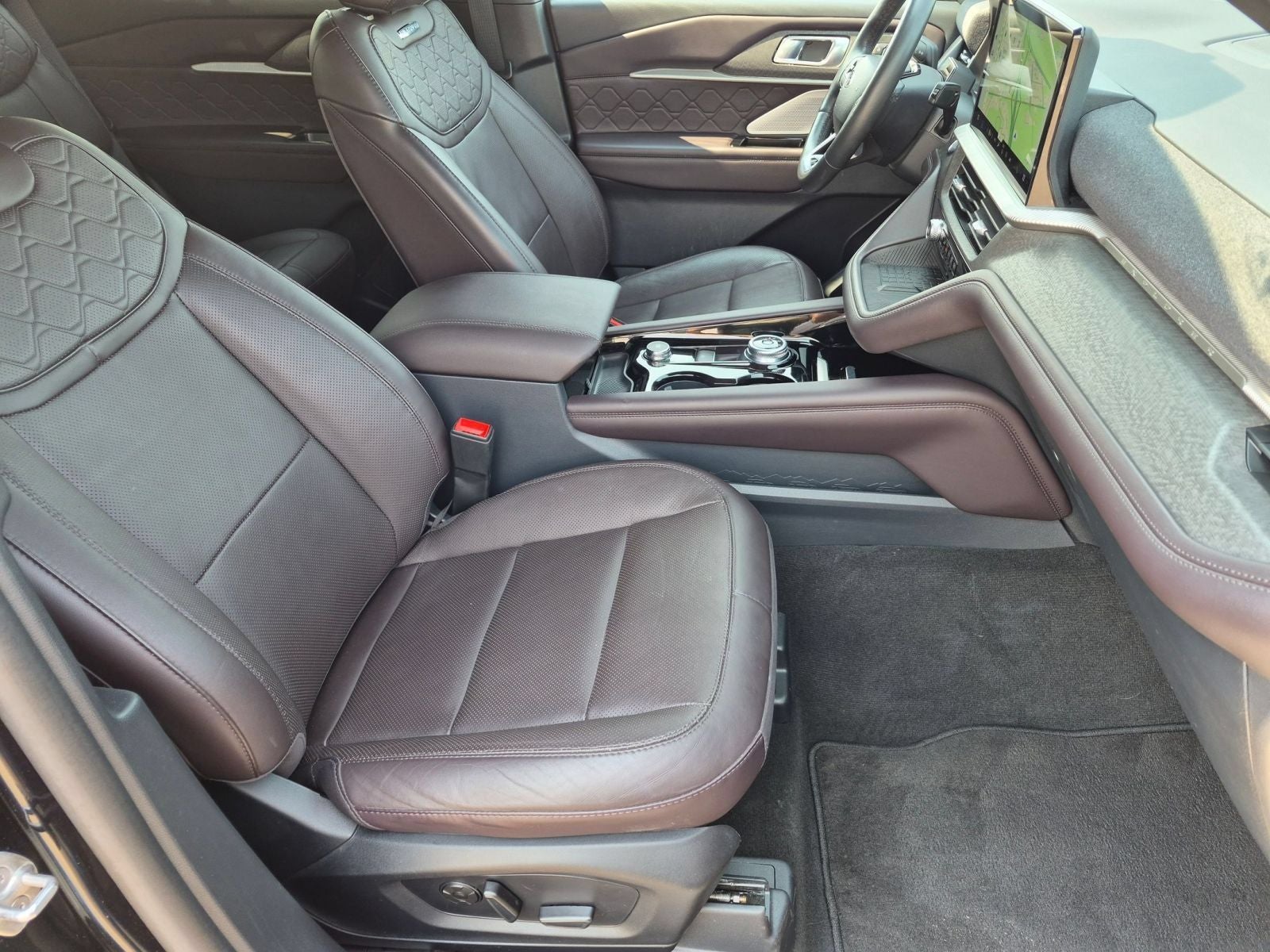 2025 Ford Explorer Platinum 4X4