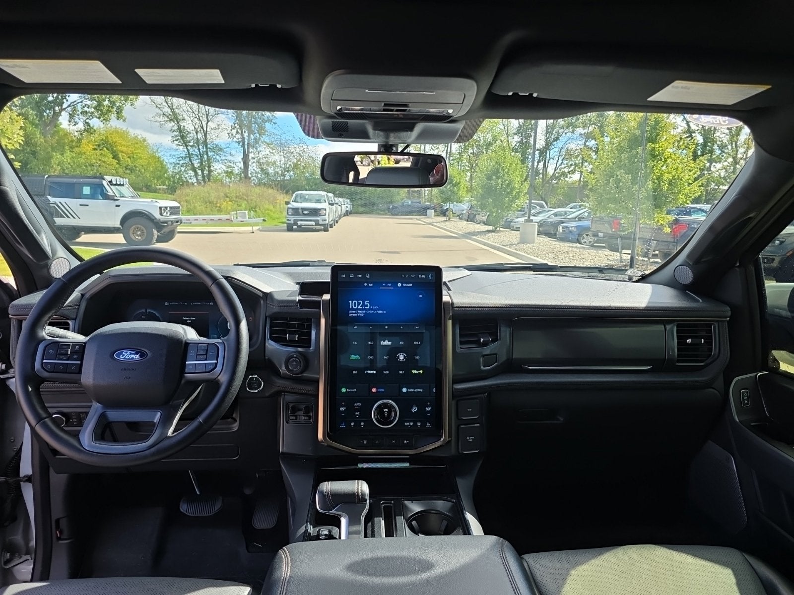 2025 Ford F-150 Lightning Lariat