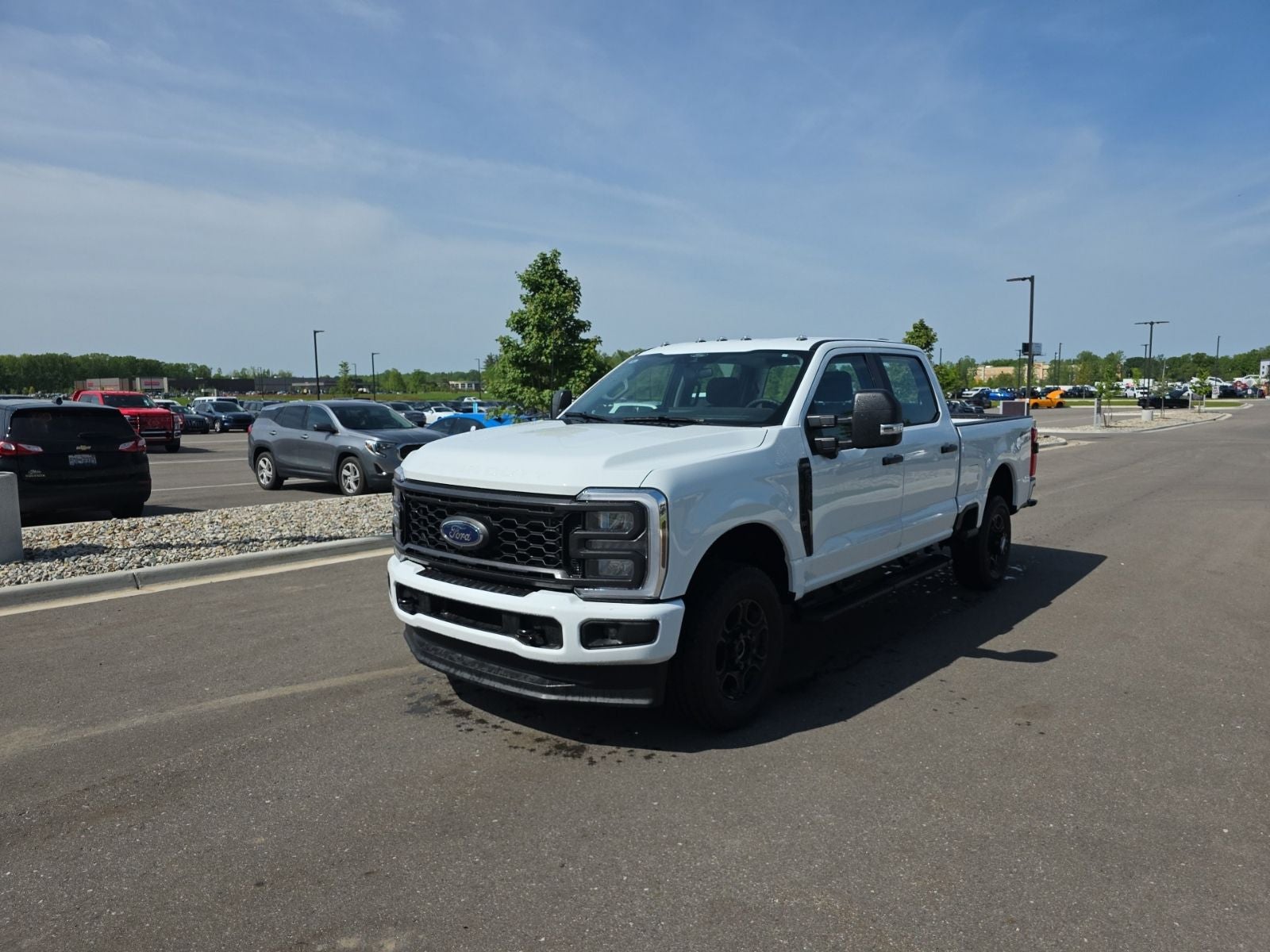 2025 Ford F-350 XL 4x4 Crew Cab 6-3/4' Box SRW's photo