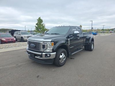 2022 Ford F-350SD Lariat