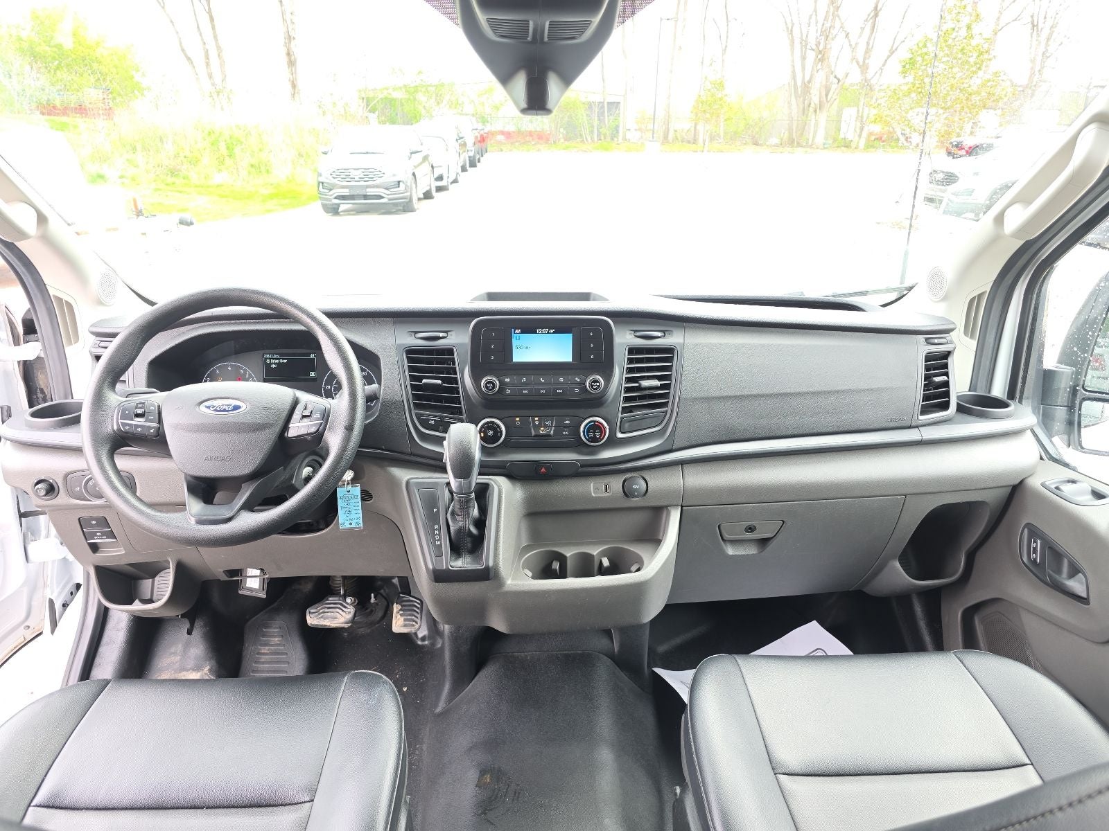 2024 Ford Transit-250 Base MEDIUM ROOF