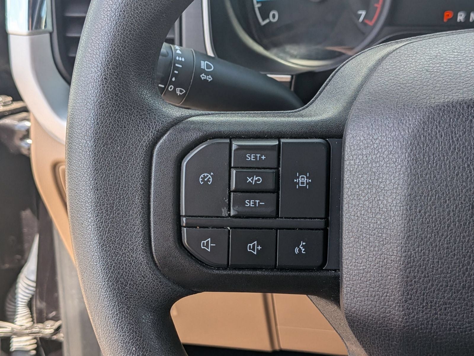 2023 Ford F-150 XLT 4X4